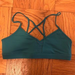 Alo Yoga bra size medium